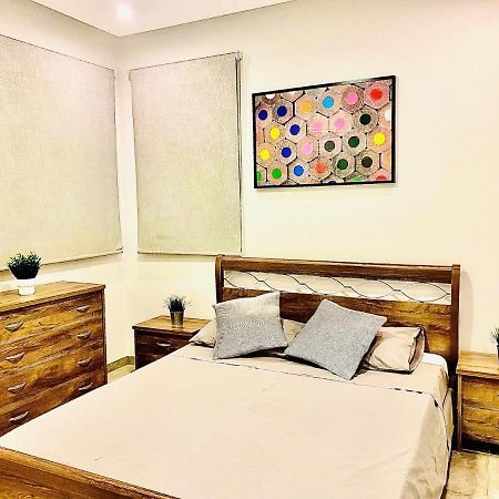 Grace House Villa Пила Екстериор снимка