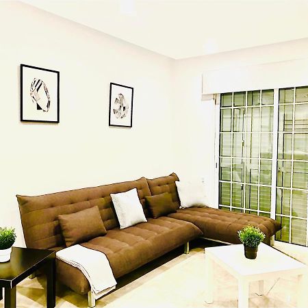 Grace House Villa Пила Екстериор снимка